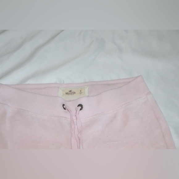 Hollister Women’s Light Pink Velour Track Suit - Picture 4 of 6